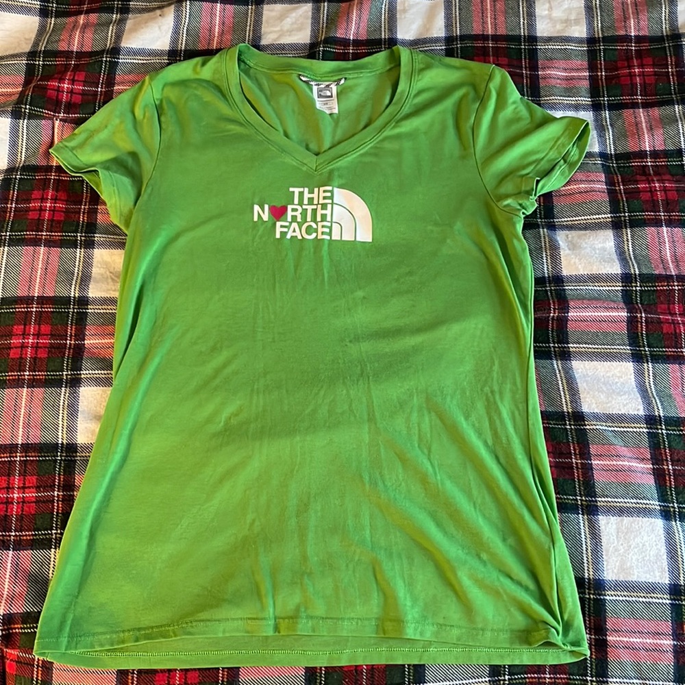 North face short sleeve shirt